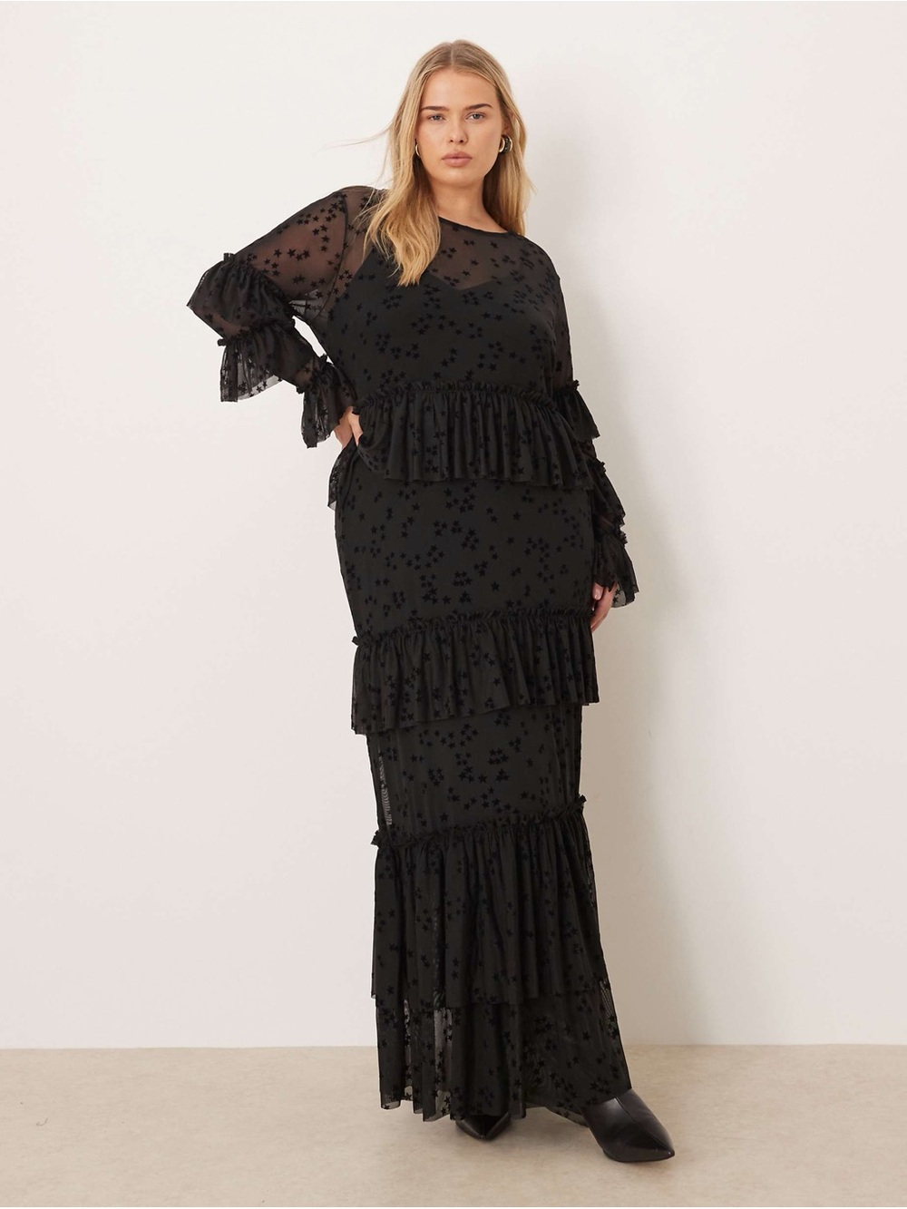 Never Fully Dressed NWT Black Star Mesh Tiered Felicity Maxi Dress Plus Size 20